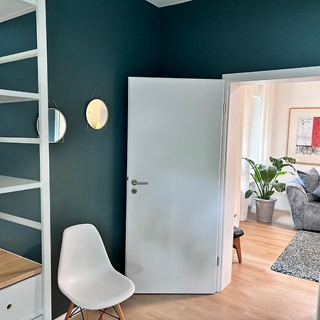 Raum2Go - No1 Modernes Ruhiges 2-Schlafzimmer Apartment City & Park ヴィースバーデン エクステリア 写真