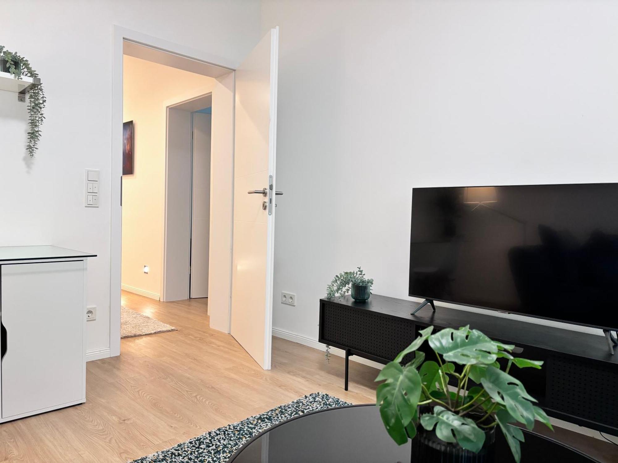 Raum2Go - No1 Modernes Ruhiges 2-Schlafzimmer Apartment City & Park ヴィースバーデン エクステリア 写真